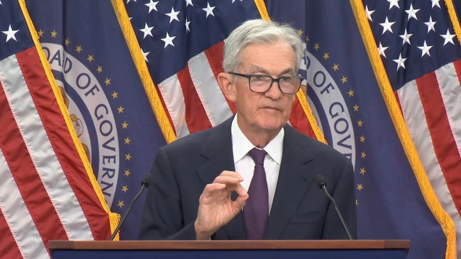 美國聯準會維持利率不變！比特幣跌破 9 萬美元、黃金衝上5300美元續寫新高