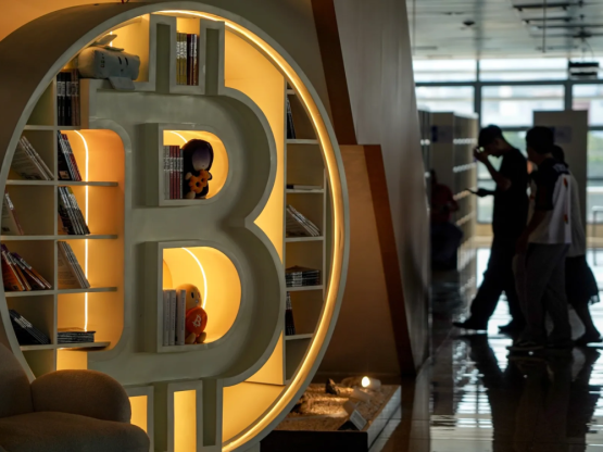 Bitcoin dodatno upadel med Trumpovim govorom o stanju v državi