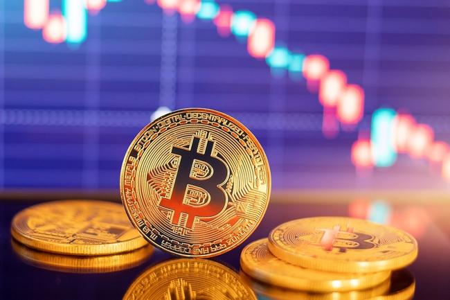 Bitcoin cae a 26,000 USD tras extensiones de reembolsos de Mt. Gox y resurge la incertidumbre acerca de la solidez de Tether