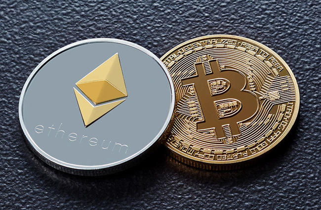 Bitcoin salta 2% e volta a superar US$ 27 mil; Ethereum também sobe puxado pelo ‘hype’ dos ETFs