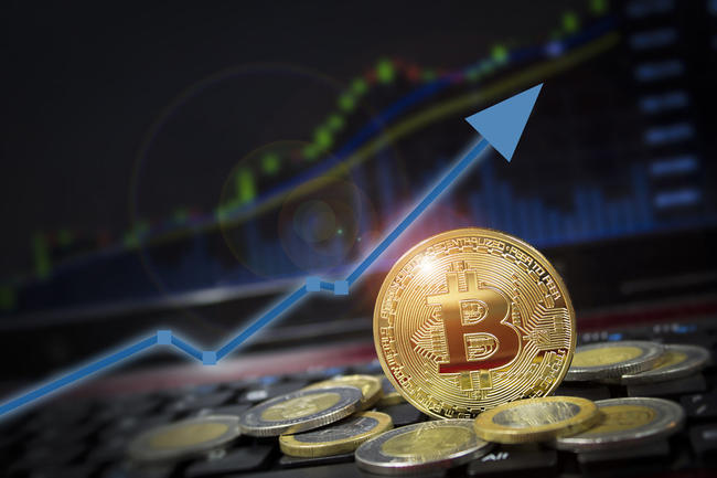Santiment คาด Bitcoin อาจแตะ 40,000 ดอลลาร์ หลังเจ้ามือ Tether 100 อันดับแรก แห่ซื้อ Stablecoin เพิ่มกว่า 1,670,000,000 ดอลลาร์