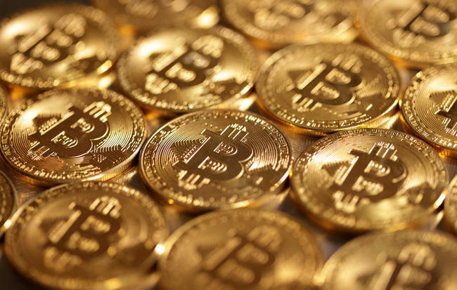 El bitcoin vuelve a los 38.000 dólares y mira con optimismo al cierre de 2023