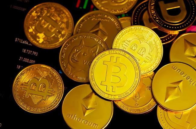 Kryptowaluty na fali wzrostów, Bitcoin powrócił powyżej poziomu 38 000 USD