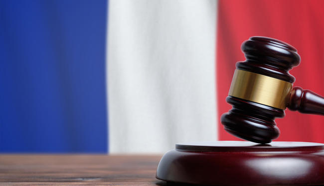 Tribunal francês absolve hackers que exploraram R$ 44 milhões em criptomoedas de protolocolo DeFi