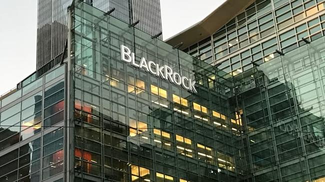 Le géant Blackrock muscle son projet d'ETF bitcoin spot