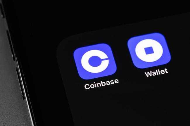 Coinbase erlaubt Zahlungen per WhatsApp, TikTok und Co.