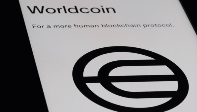 Controversieel netwerk Worldcoin deelt gratis crypto uit