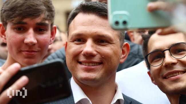 Sławomir Mentzen, milioner Bitcoina, wywołał wzrost na rynku akcji
