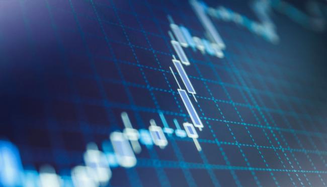 Bitcoin blijft stabiel, cardano en solana schieten verder omhoog