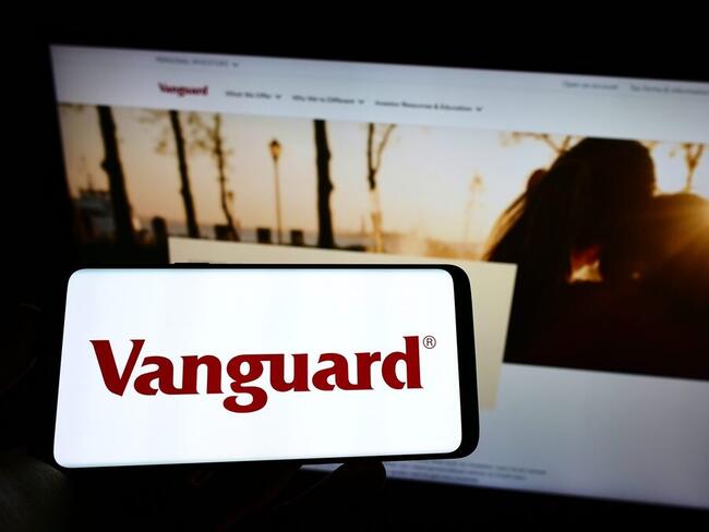 Vanguard CEO treedt af: zal zijn opvolger het Bitcoin-verbod herzien?