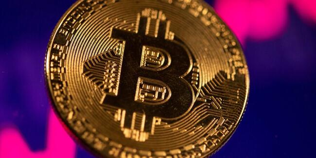 Cryptegekte is terug: 50-plussers vinden streefrendement van ruim 700% ‘normaal’, terwijl de bitcoin richting record van $69.000 gaat