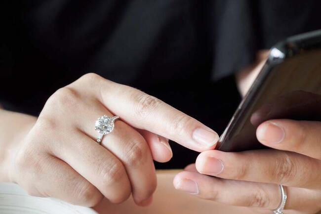 Global Money Transfer Revolution? Skip The Bank, Send Diamonds With Your Phone - Here's How