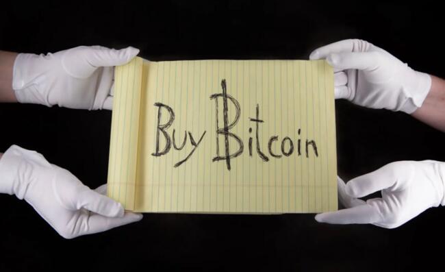 "Buy Bitcoin": Notizblock für eine Million US-Dollar versteigert
