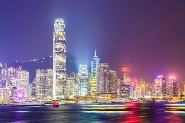 Hong Kong Approva gli ETF su Bitcoin ed Ethereum
