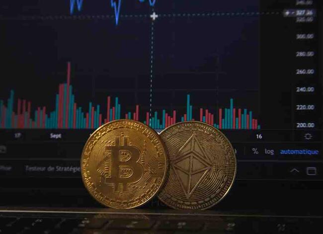 Bitcoin, Ethereum Investment Products See Outflows, Altcoins Defy Bearish Trend