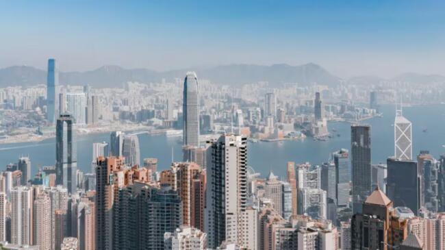 Hong Kong Bitcoin ve Ether ETF'leri Beklenenin Altında Bir Başlangıç Yaptı