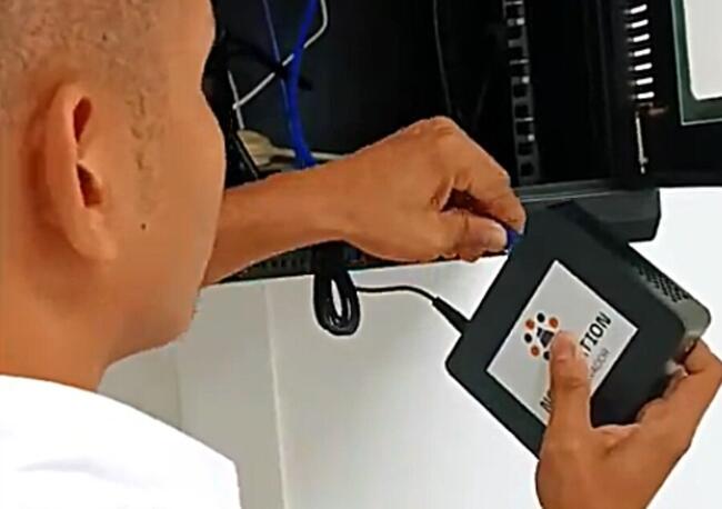 Niños de El Salvador instalan segundo nodo de bitcoin del 2024