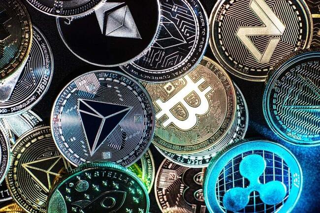 Bitcoin, Ethereum, Dogecoin Dip After Robinhood Gets Wells Notice From SEC — Analyst Says ETHs Weak Fundamentals A 'Roadblock' For King Crypto