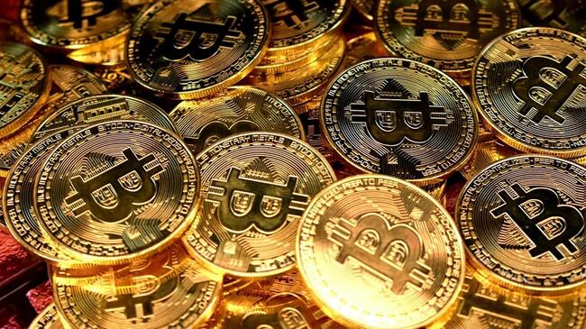 A Bitcoin befektetői ismét hosszú távra terveznek