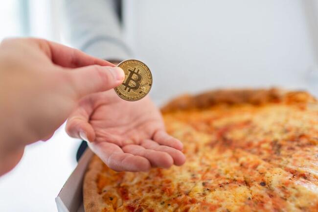 Boldog 14. Bitcoin Pizza Napot mindenkinek!