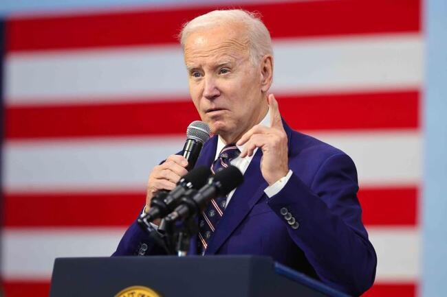Biden campaign in panic mode as Trump accepts crypto donations