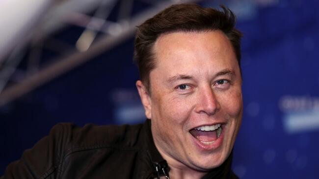 Nagy fejleményekről tweetelt Elon Musk a héten