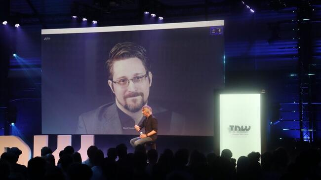 Edward Snowden benadrukt de kracht van Bitcoin na technische storing op de NYSE