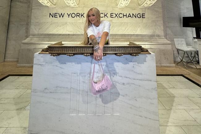 Iggy Azalea va au NYSE et s'attend à ce que MOTHER atteigne une capitalisation boursière de 300 millions de dollars