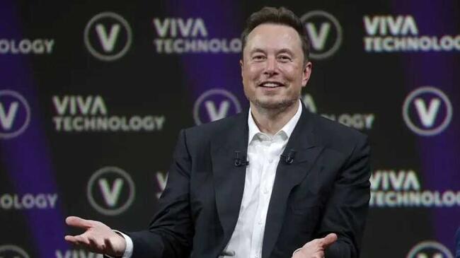 Elon Musk demandado por los accionistas de Tesla: le demandan por el robo de recursos de AI