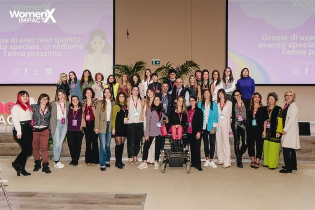 WomenX Impact lancia i suoi Corsi di Formazione Online: formazione, crescita e percorsi di carriera per donne ambiziose