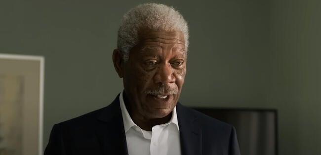 Morgan Freeman은 자신의 목소리를 AI로 복제한다고 말합니다.