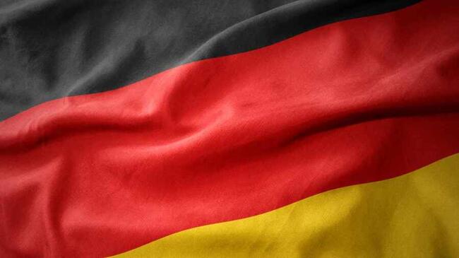Немецкий парламентарий критикует продажи биткойнов и призывает правительство хранить BTC в качестве резервного актива