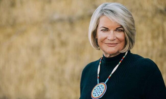 Senator Lummis Advocates for U.S. Bitcoin Purchases as Strategic Asset, Envisions 'Golden Age' and Arms Race