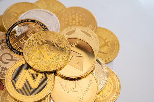 Altcoin Season: Crypto Expert Reveals Why $425 Billion Is Important
