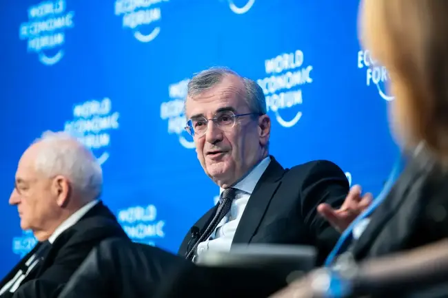 ECBのヴィルロイは、米国の暗号のサポートが金融危機につながると言います