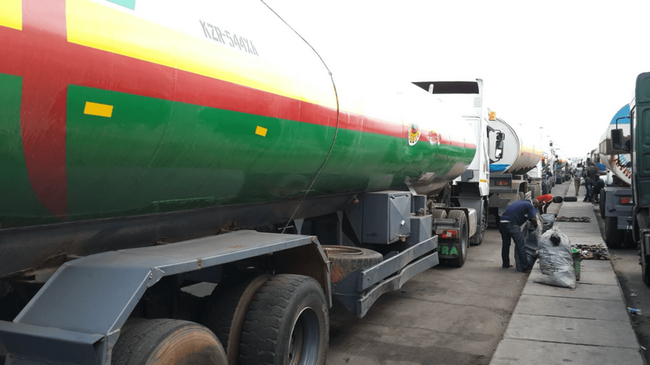 Nigerian Oil Marketers Denounce Oil De-Dollarization Policy