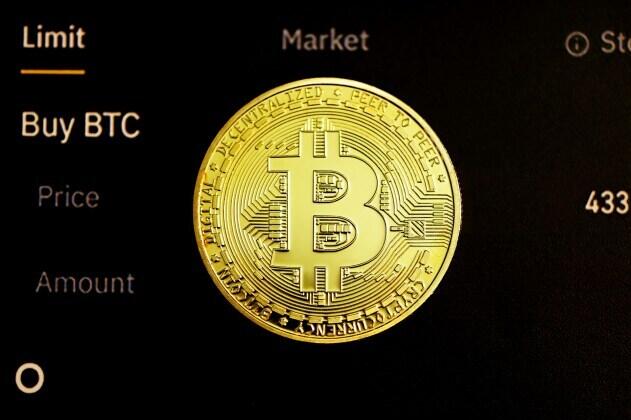 Bitcoin Price Volatility Ahead: Will BTC Crash Or Rally? Analysts Weigh In