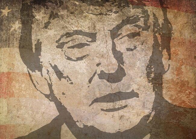 Trump ostro krytykuje Powella za brak obniżki stóp. Czy to zagrożenie dla rynku kryptowalut?