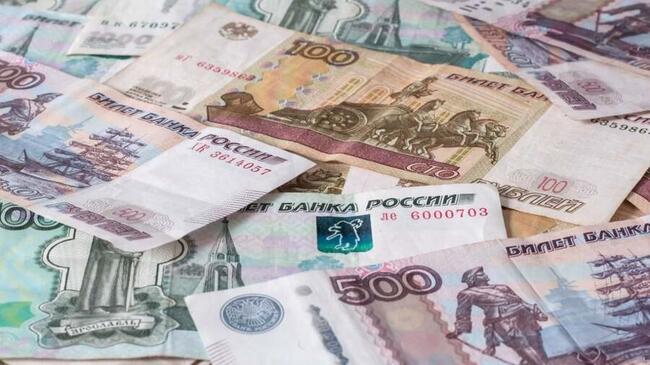 A Blow to the Dollar: Russia Reaches Historic Milestone by Paying for Over Half of Its Imports in Rubles