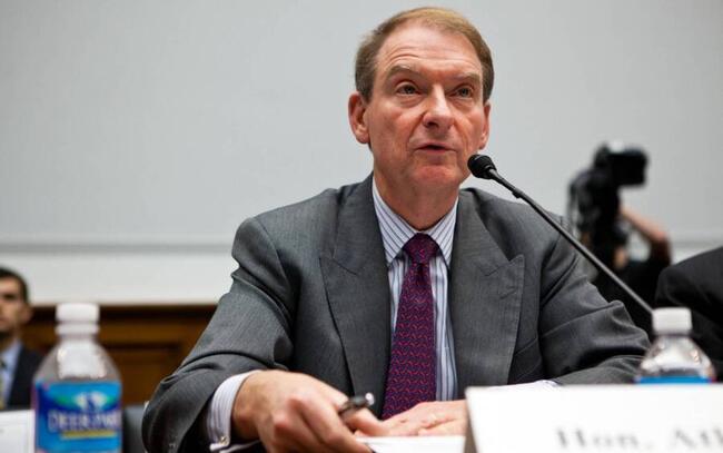 Paul Atkins Officially Sworn In As SEC Chair, Signals Shift To Crypto-Friendly Approach