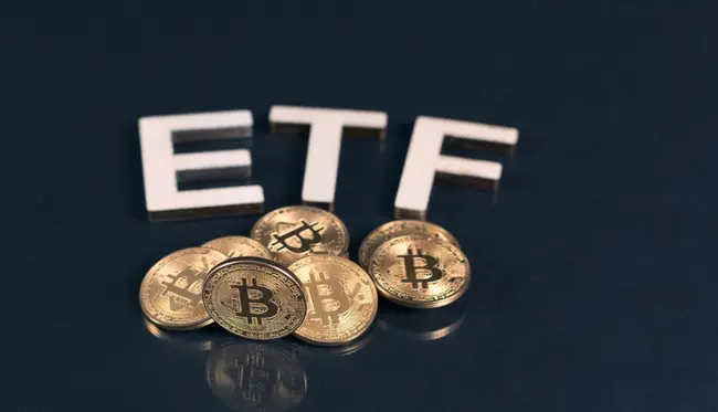 ETFs de Bitcoin captam US$ 381 milhões no melhor dia desde janeiro