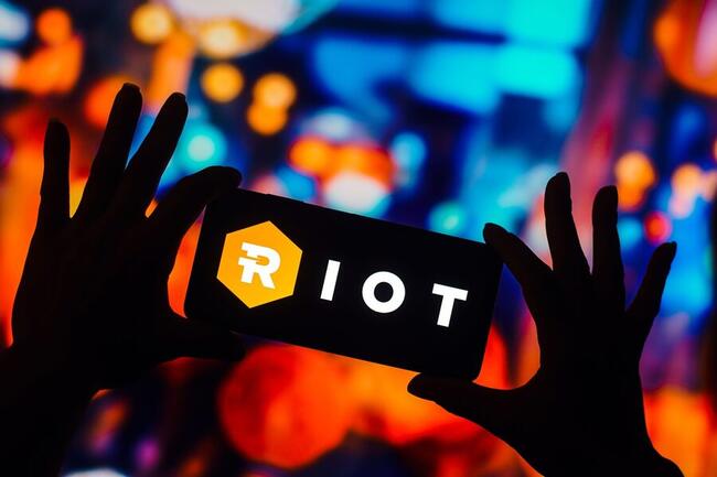 Bitcoin Miner Riot Platforms Gets $100M Credit Facility From Coinbase