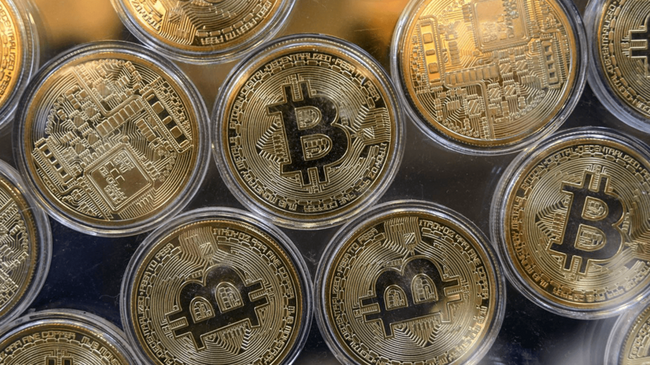 Fidelity сообщает о рекордных выводах биткойнов с бирж на фоне накопления институциональными инвесторами
