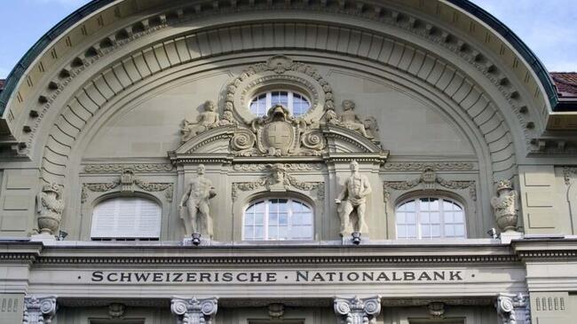 Schweizerische Nationalbank kritisiert Bitcoin-Reserve-Initiative, während sich Inflationssturm zusammenbraut