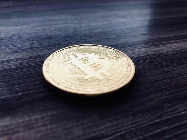 Znany sceptyk kryptowaluty Bitcoin prosi o darowizny w BTC! Skąd tak diametralna zmiana zdania?