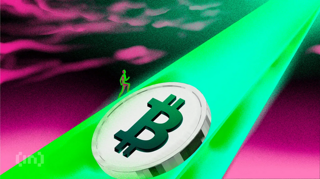 Store penge satser på Bitcoin: $3,2 milliarder udstrømninger og hval-akkumulering antyder et udbrud til $106.000