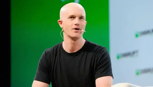 Brian Armstrong faz um “convite” para ex-funcionários do DOGE se juntarem à Coinbase