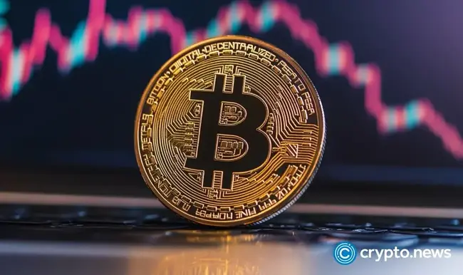 Bitcoin’s declining long-term holder supply shows signs of market top: Glassnode 