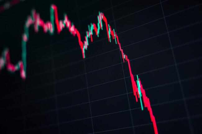 Bitcoin koers schiet naar $107.000 maar crasht direct met $4.000: $280 miljoen geliquideerd