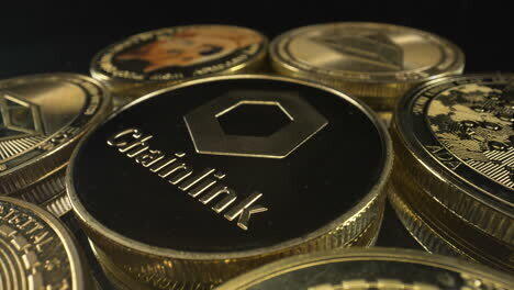 Chainlink In Rally Mode: Rising Channel Formation Signals Continued Climb